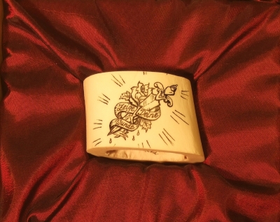 Knochen "Zeige deine Wunde"