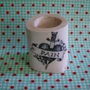 Rinderknochen „PAIN"